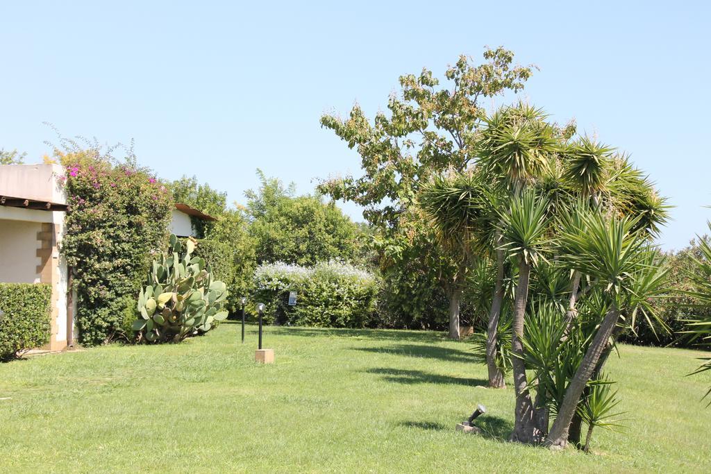 Valle Di Mare Country Resort Фонтане-Б'янке Екстер'єр фото