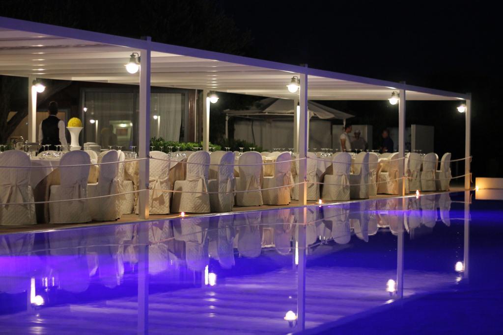 Valle Di Mare Country Resort Фонтане-Б'янке Екстер'єр фото